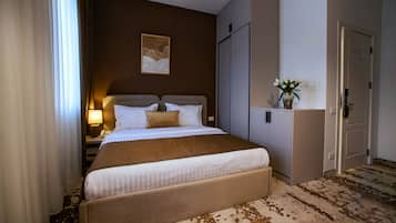 1 bedroom, Frette Italian sheets, premium bedding, down duvets