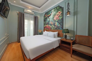 Premium bedding, minibar, desk, soundproofing - Amica Premier Hotel and Travel (Hanoi)