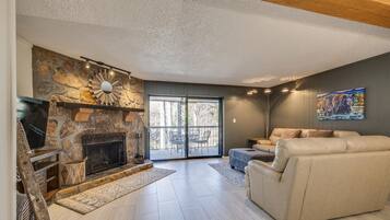 TV, fireplace, video games