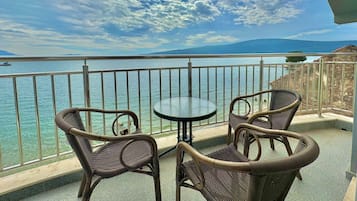 Apartamento familiar, vistas al mar | Terraza o patio
