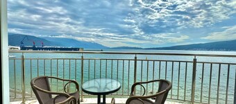 Seaside apartments Zlokovic