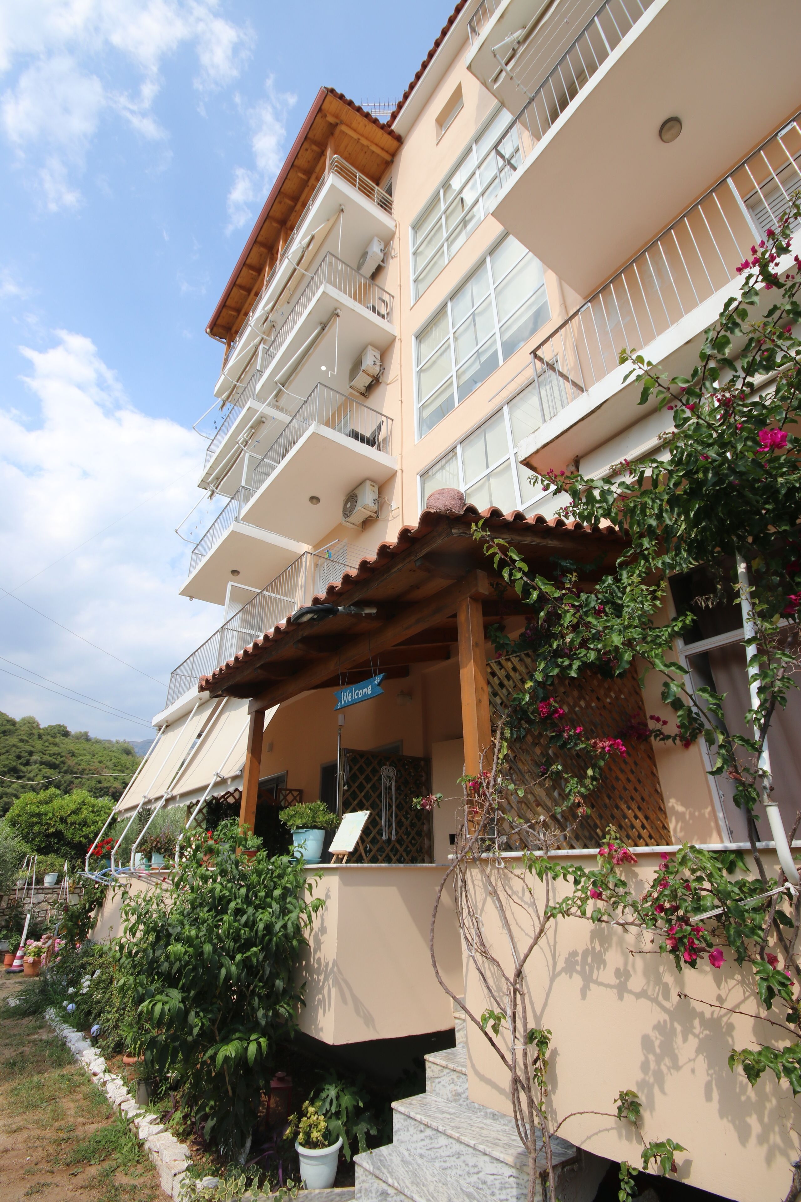 Fachada de la propiedad