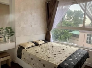 2 bedrooms, in-room safe, desk, free WiFi
