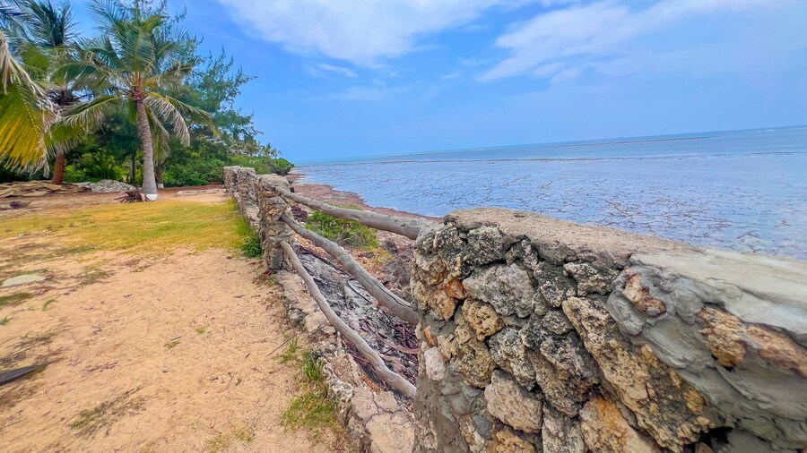 Raha Whitesands Apartments