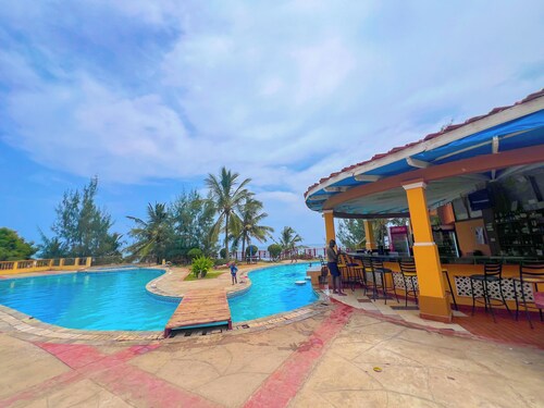 Raha Whitesands Apartments 