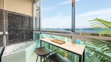 Basic Room, 1 Bedroom (2F oceanview terraceroom (201)) | 1 bedroom, free WiFi