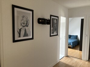 4 chambres, fer et planche à repasser, draps fournis