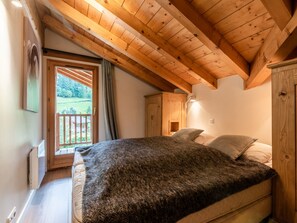 4 bedrooms, free WiFi - Spacious chalet with sauna and WiFi in Les Gets (Les Gets)