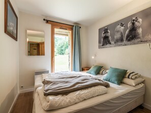 4 bedrooms, free WiFi - Spacious chalet with sauna and WiFi in Les Gets (Les Gets)
