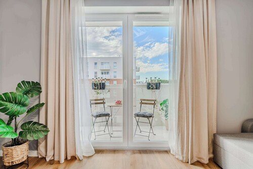 Lumina luxurious apartment with balcony