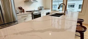 Condo C - Gallery Suites Downtown Marion