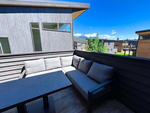 Property grounds - Exceptional | New | Hot Tub & Pool | Sleeps 10! (Whitefish)