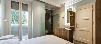 Comfortable apartment with 3 bedrooms/3 bathrooms for total 6 person