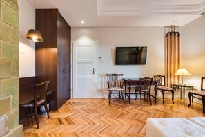 Interior - Comfortable apartment with 3 bedrooms/3 bathrooms for total 6 person (Ljubljana)