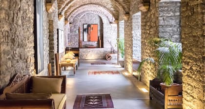 Hotel Monasterio de Boltana & SPA