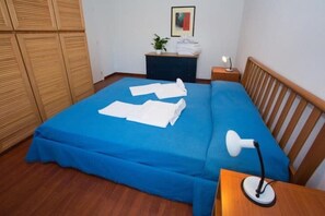 Shower, hair dryer, bidet, towels - Loano Apartment 6 (Loano)