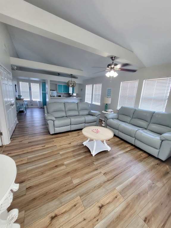 4 Blocks From The Beach- Snowbirds Welcome - Jamaica Beach, TX