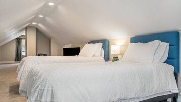 3 bedrooms, iron/ironing board, travel crib, WiFi