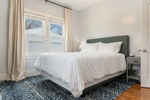 3 slaapkamers, een strijkplank/strijkijzer, reisbedje, wifi