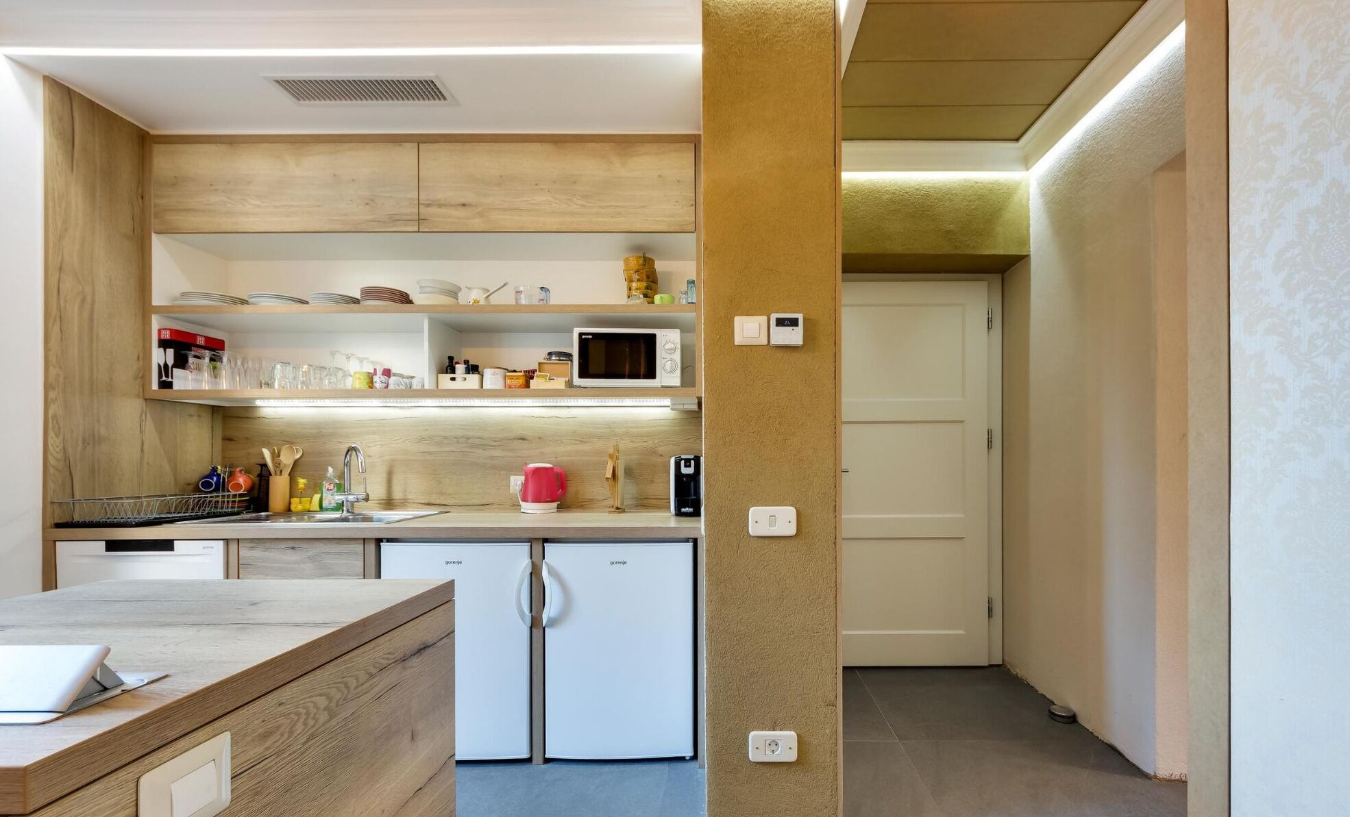 LCD TV, heated floors