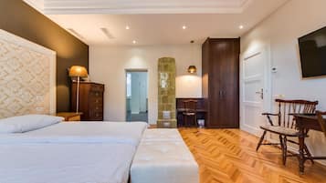 Luxury-Zimmer, 1 King-Bett | Zimmersafe, schallisolierte Zimmer, kostenloses WLAN, Bettwäsche