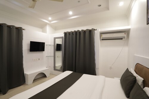 Goroomgo Hotel Hi5 Stay Bhubaneswar