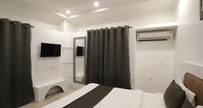 Goroomgo Hotel Hi5 Stay Bhubaneswar