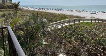 Get your "Toes in the Sand" at this cozy Beachfront Condo !