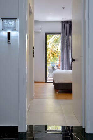 Classic Room | In-room safe, desk, blackout curtains, soundproofing - Athenian Gem (Athens)