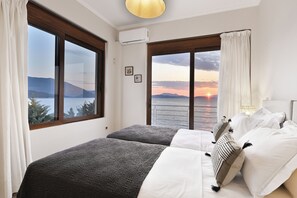 5 bedrooms, in-room safe, iron/ironing board, travel crib