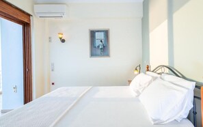 5 室のベッドルーム、セーフティボックス (室内)、アイロン / アイロン台、旅行用ベビーベッド