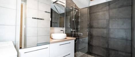 Hair dryer, towels, soap, toilet paper
