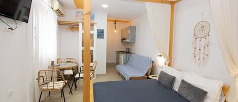 Studio, massasjebadekar, 1. etasje | Wi-fi (inkludert)