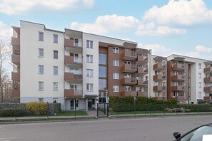 Exterior - Modern Studio with Balcony | Close to Nature (Katowice)