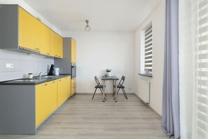 雪櫃、焗爐、爐具、洗碗機