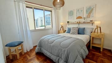 1 habitación, tabla de planchar con plancha, wifi y ropa de cama