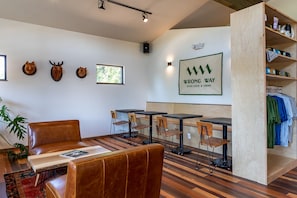 Lounge no saguão