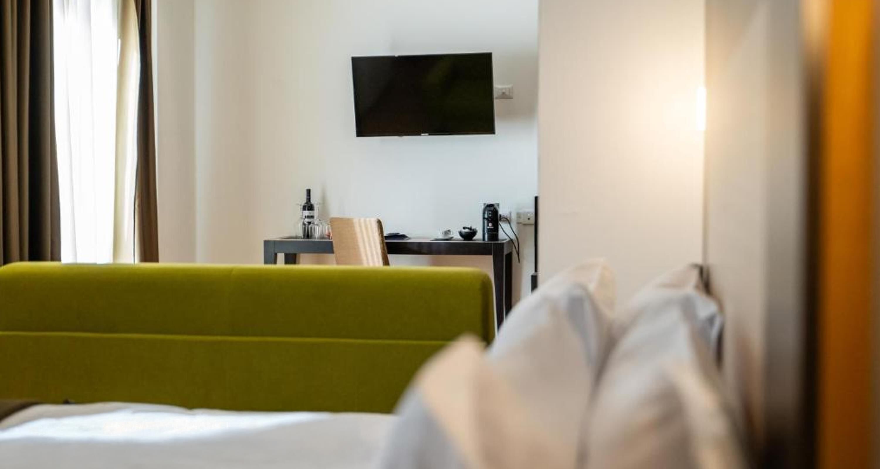 Suite, 1 King Bed, Non Smoking | In-room safe, blackout drapes, soundproofing, free WiFi