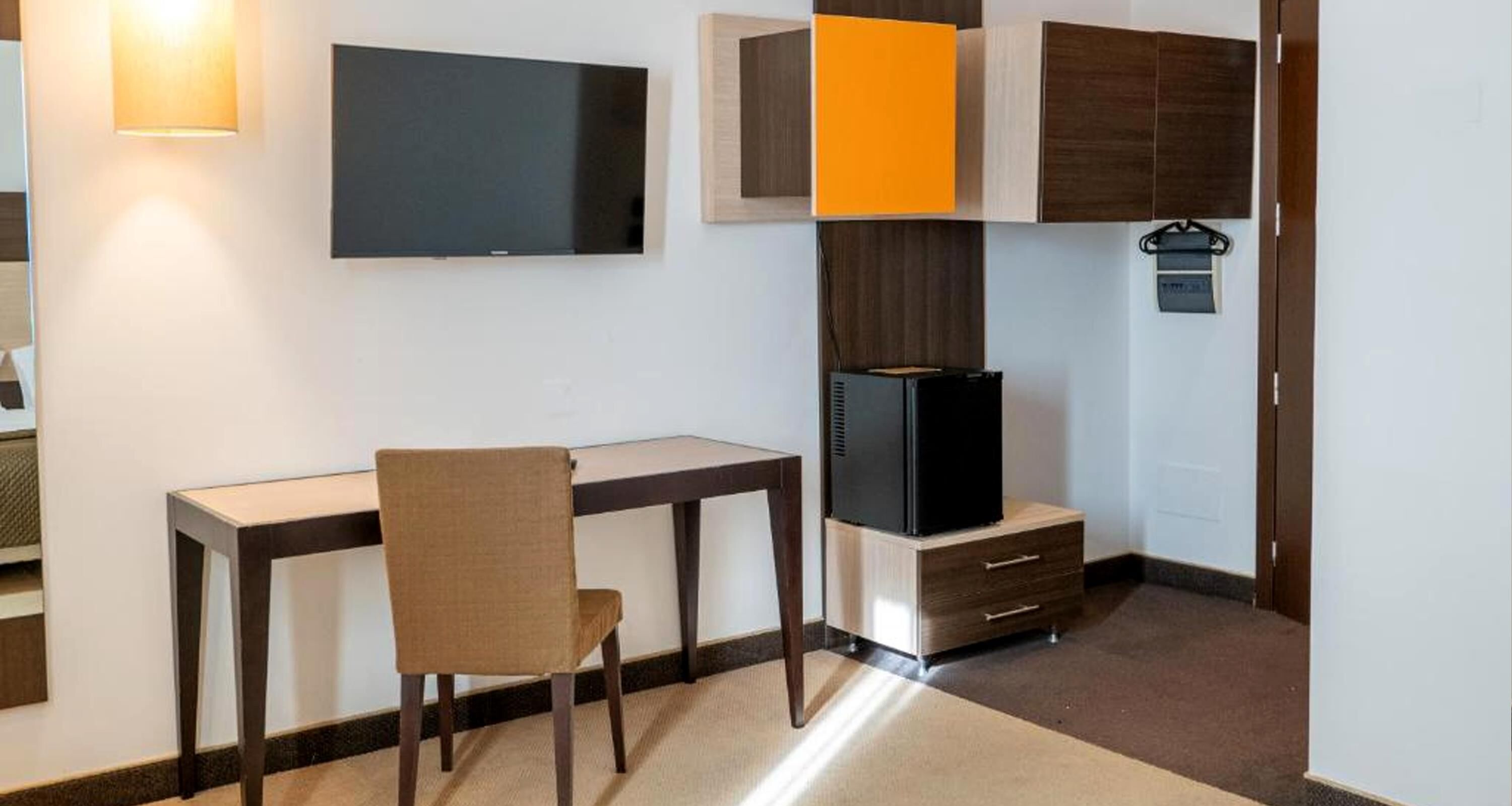 Comfort Room, 1 Double Bed, Accessible, Non Smoking | In-room safe, blackout drapes, soundproofing, free WiFi