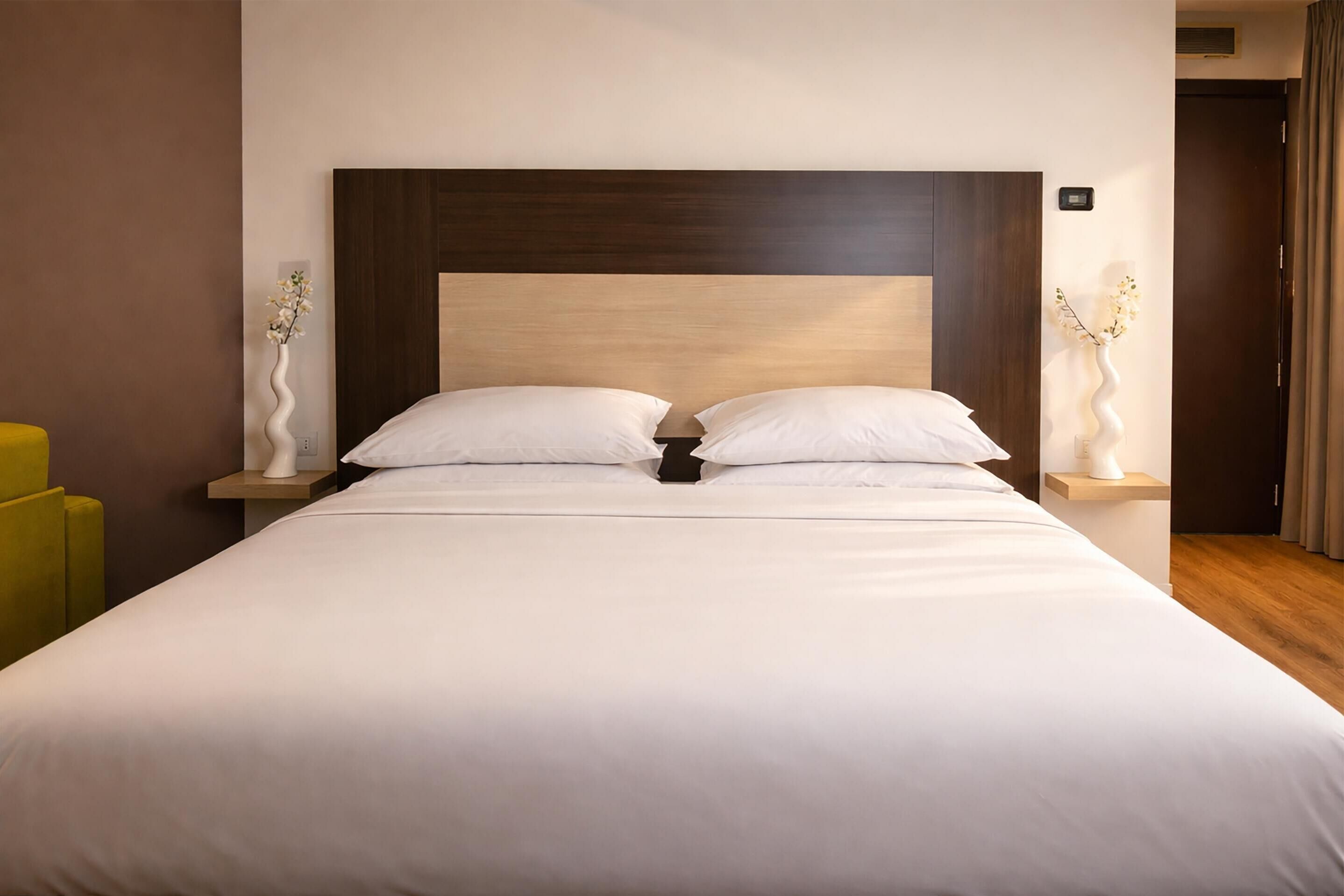 Comfort Room, 1 King Bed, Non Smoking, Terrace (Converts to 2 Twin Beds;Shower Only)