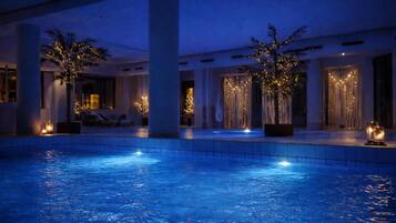 Sale per trattamenti di coppia, sauna, vasca idromassaggio, aromaterapia