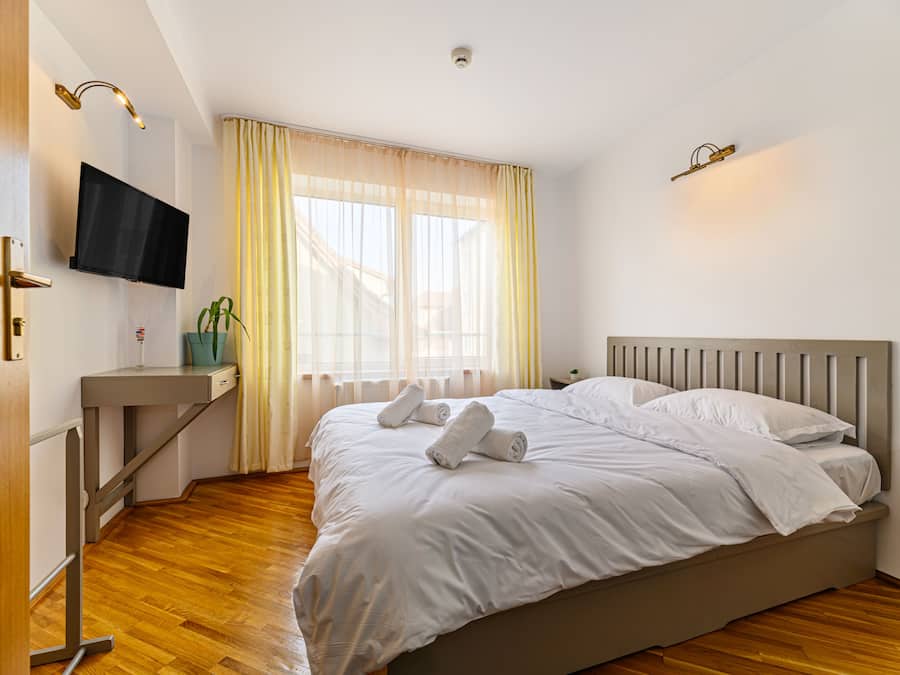 Sistema de insonorización, wifi gratis y ropa de cama