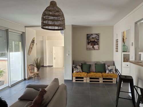 Nouveau … maison “Guyenne”
Jolie maison “cosy” meublée avec soin et confort.