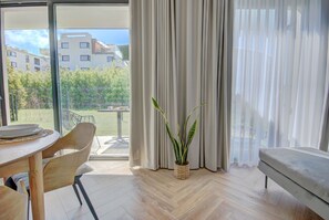 Comfort Apartment, Garden View | Iron/ironing board, free WiFi, bed sheets - HelApart - Kaszubska Bryza II (Hel)