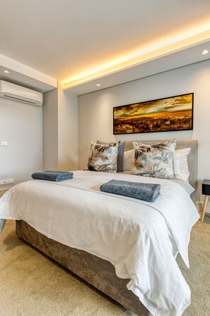 2 Schlafzimmer, Zimmersafe, Bügeleisen/Bügelbrett, Reisekinderbett