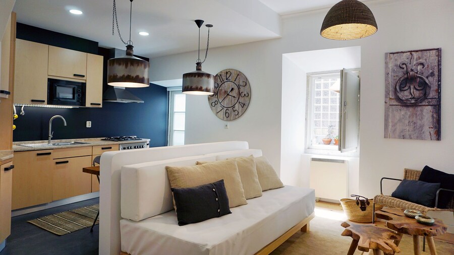 Sonel Investe Anjos Boutique Apartments