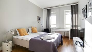 Basic Apartment | 2 bedrooms, iron/ironing board, cots/infant beds, free WiFi