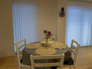 Apartment | Dining - Entire 2BR Flat Rental in Manchester City Centre (Salford)
