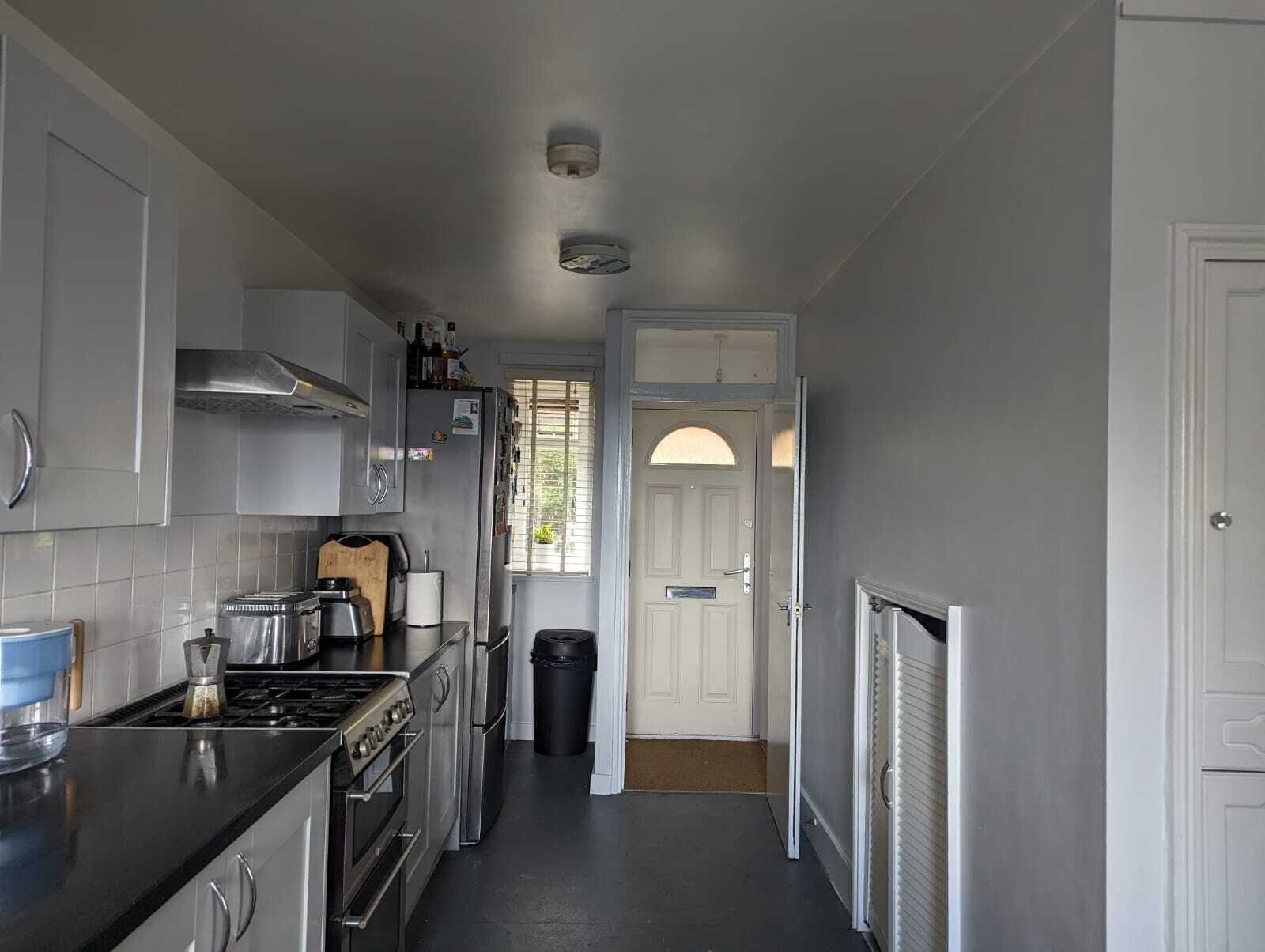 House | Private kitchen | Fridge, microwave, oven, stovetop