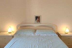 2 Schlafzimmer, Bügeleisen/Bügelbrett, Reisekinderbett, kostenloses WLAN